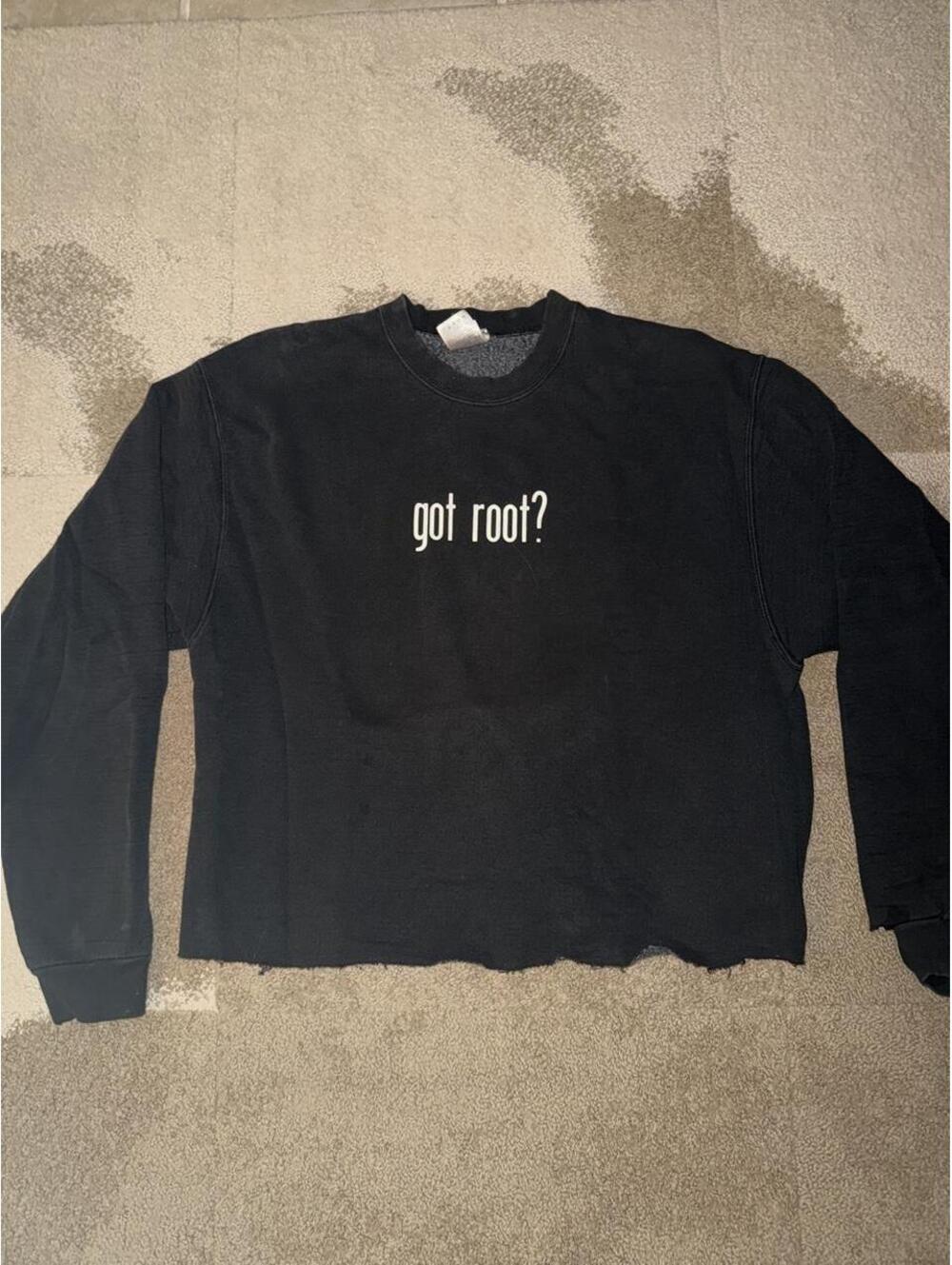 Fruit of the Loom Black cotton sweatshirt saying 'got root?' size XL